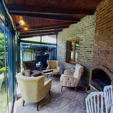 Villa Fascinating Villa With Pool And Jacuzzi Surrounded By Nature In Sapanca